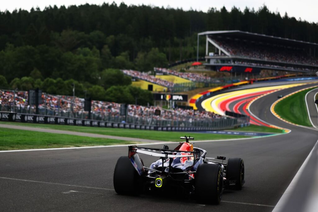 Max Verstappen lässt Spa beben: Vernichtende erste Ansage zum Auftakt